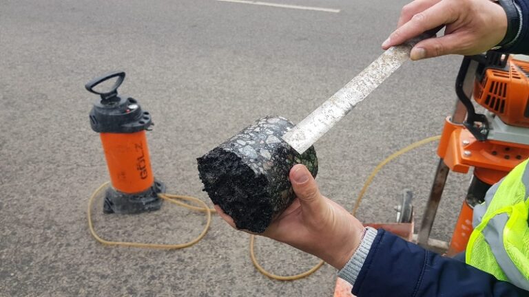 Более половины районных и городских дорог в СКО признаны бракованными